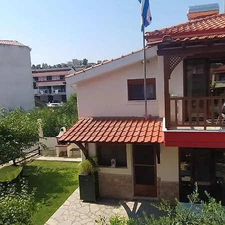 Maisonette In Paradisos *