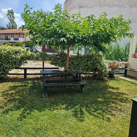 Maisonette In Paradisos 1 *