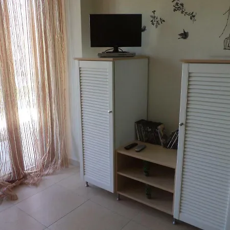 Maisonette In Paradisos Неос-Мармарас