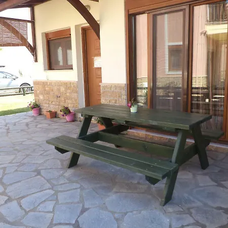 Maisonette In Paradisos *