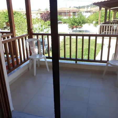 Maisonette In Paradisos 1 *