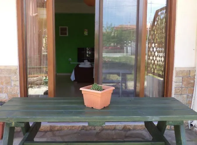 Maisonette In Paradisos 1