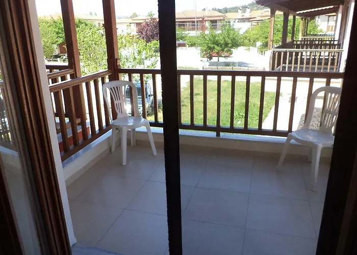 Maisonette In Paradisos 1 *